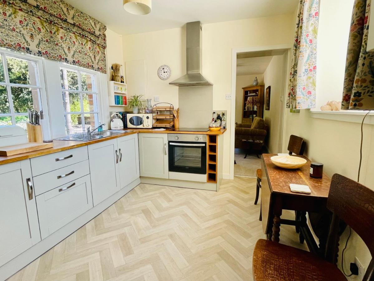 Carnell Country Estate & Holiday Cottages In Ayrshire Hurlford Екстериор снимка