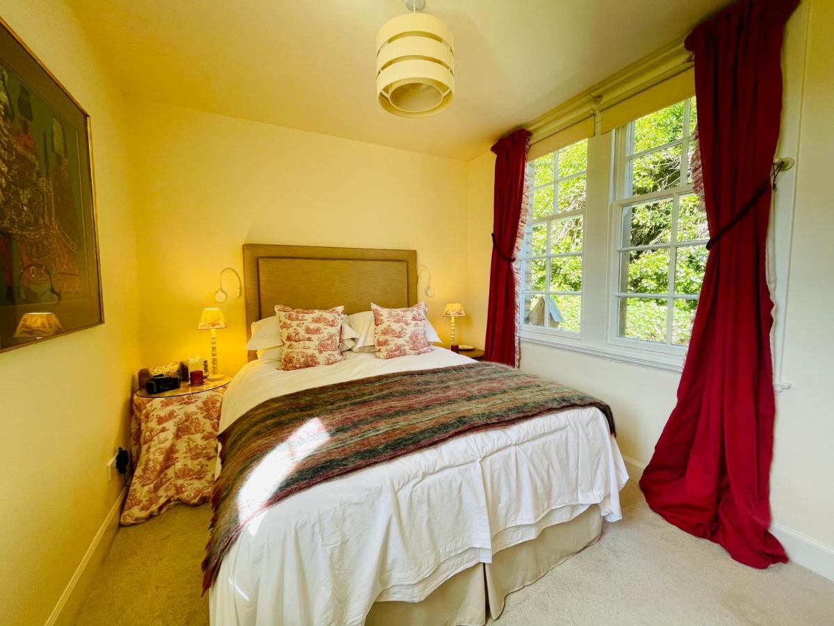 Carnell Country Estate & Holiday Cottages In Ayrshire Hurlford Екстериор снимка