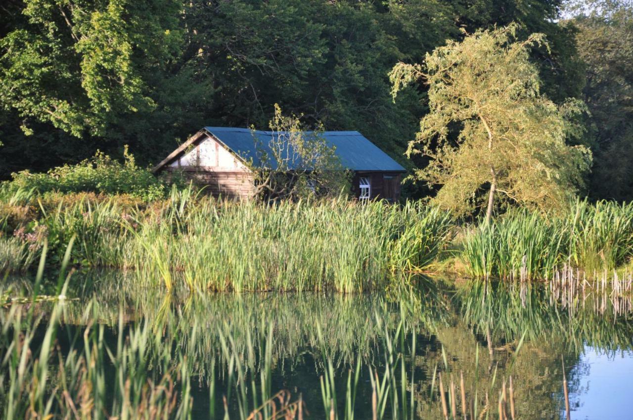 Carnell Country Estate & Holiday Cottages In Ayrshire Hurlford Екстериор снимка